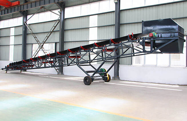 移动液压升降式皮带输送机